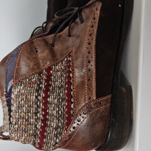 Robert Graham Chukka Boots in Brown and Black Suede and Leather main image 5
